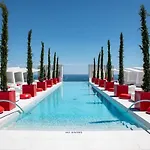 Luxury And Extraordinary In El Higueron Appartamento