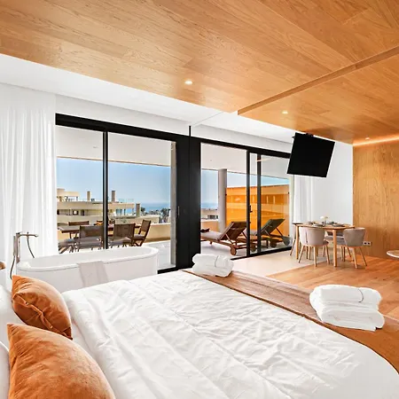 Luxury And Extraordinary In El Higueron Apartmán